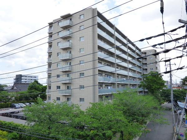 緑に囲まれた閑静な住宅街