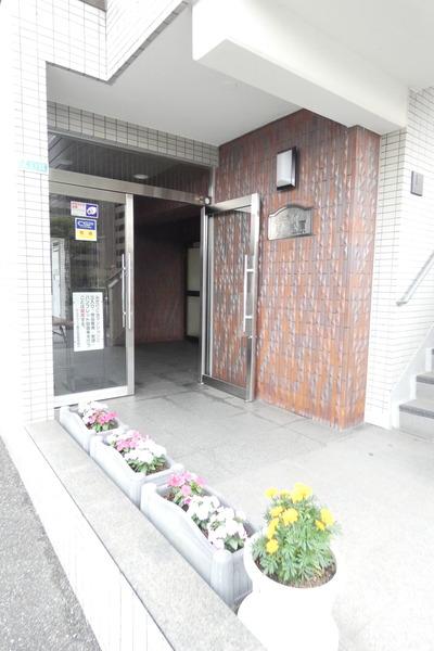 ヴェラハイツ草加松原 エントランス