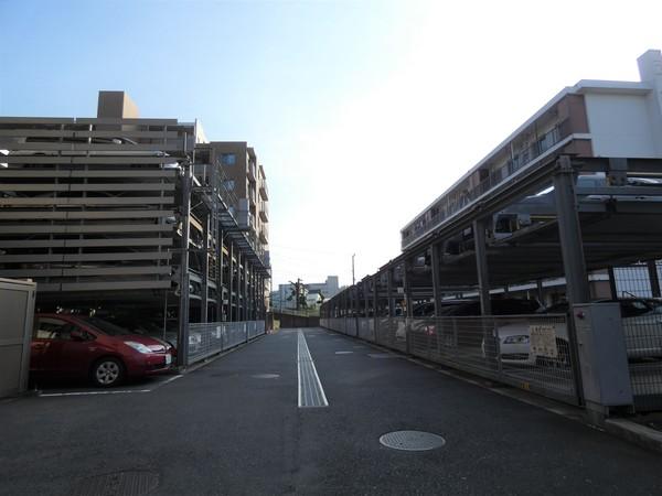 マスターヒルズ横濱 駐車場