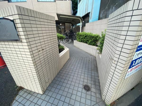 プレール本駒込 エントランス