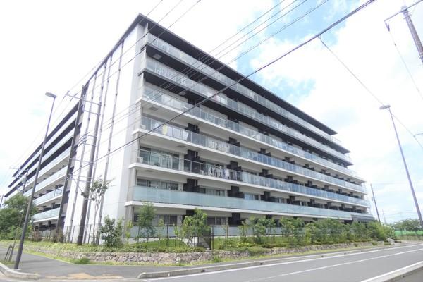 スタイリッシュな高級感のある外観です