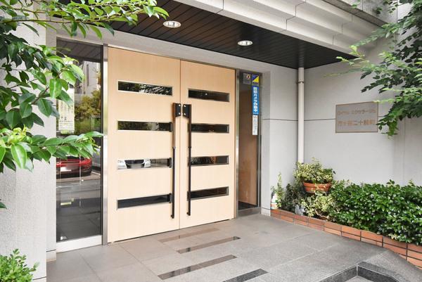 ロイヤルエクセラージュ市ヶ谷二十騎町 エントランス