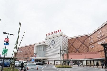 ショッピング施設