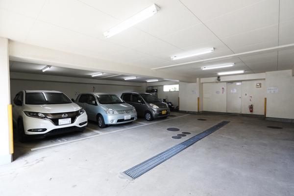 エンゼルハイム藤崎第２ 駐車場