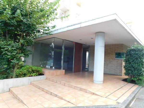 ダイアパレス市が尾 エントランス