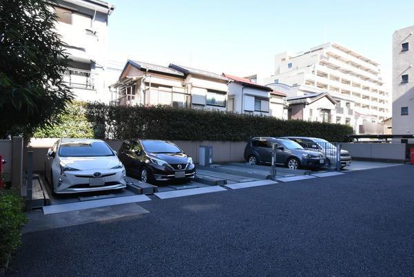 ステイツ蓮根アーバンステージ 駐車場