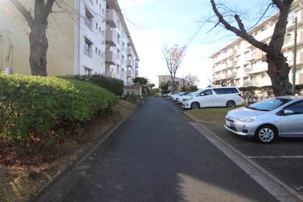 さつきが丘西住宅　5号棟 駐車場