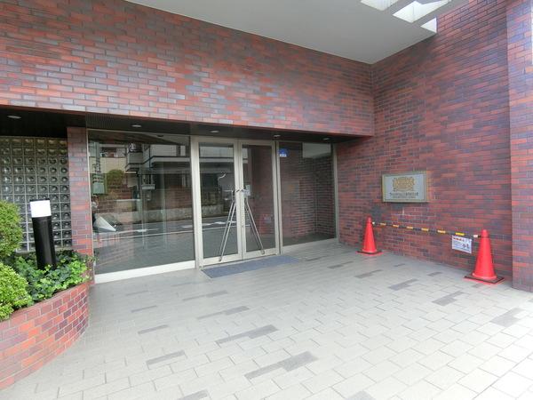 ライオンズマンション三郷早稲田公園 エントランス