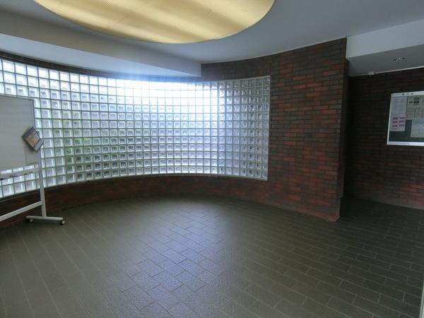 ライオンズマンション三郷早稲田公園 ロビー