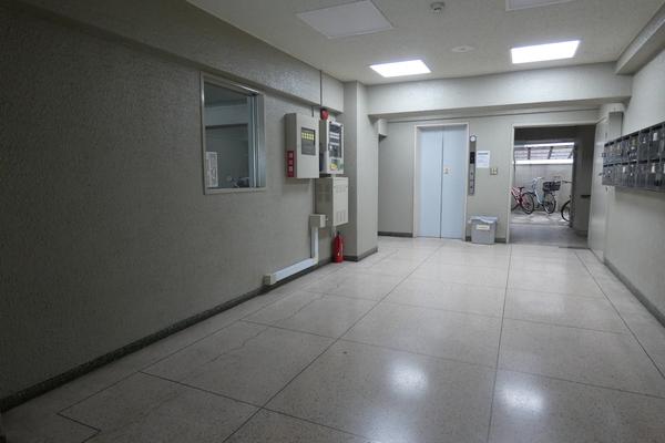 東海ホーム富岡八幡 エントランス