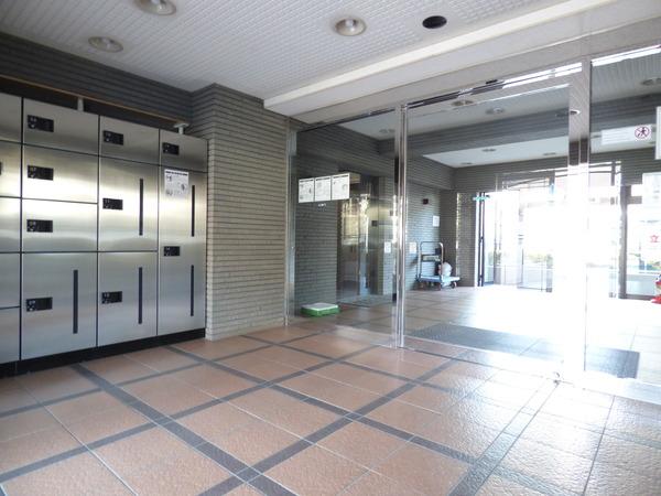 ライオンズマンション朝霞本町 エントランス