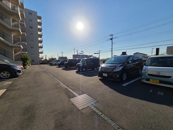 アドグランデ南流山 駐車場