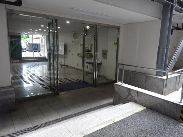豊栄綱島マンションＡ棟 エントランス