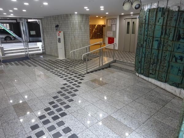 豊栄綱島マンションＡ棟 ロビー