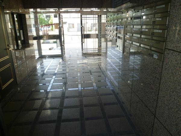 ライオンズマンション北越谷桜堤通り ロビー