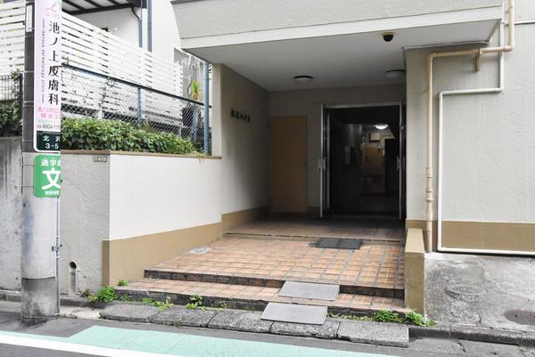 北沢ハイツ エントランス