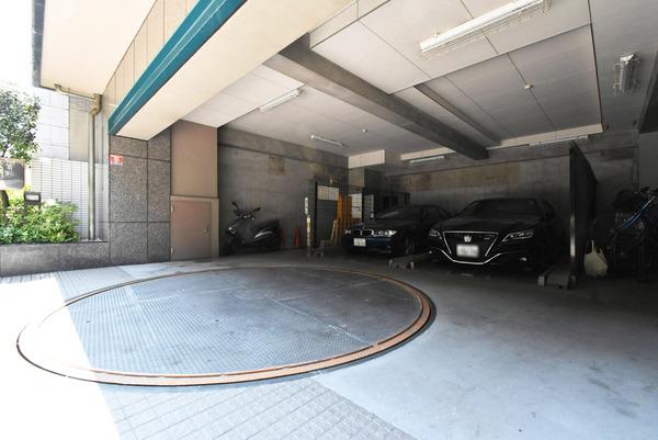 エクメーネ日本橋 駐車場