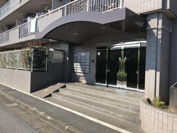 エクセランス松戸西 エントランス