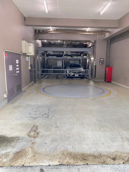 ナイスアーバン井土ヶ谷弐番館 駐車場