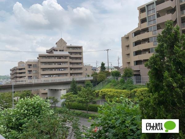 港北ニュータウンイオ8番館 眺望