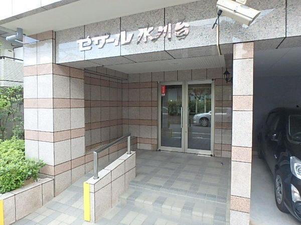 セザール氷川台 エントランス