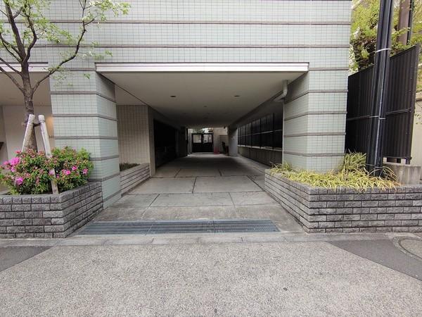クオリア目黒祐天寺 駐車場