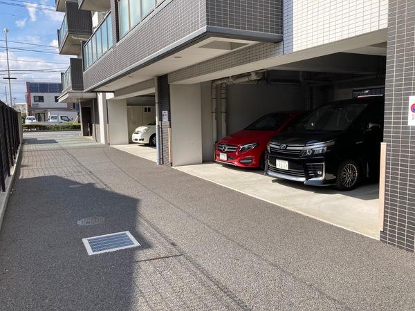 ヴァルセーナ新小岩 駐車場