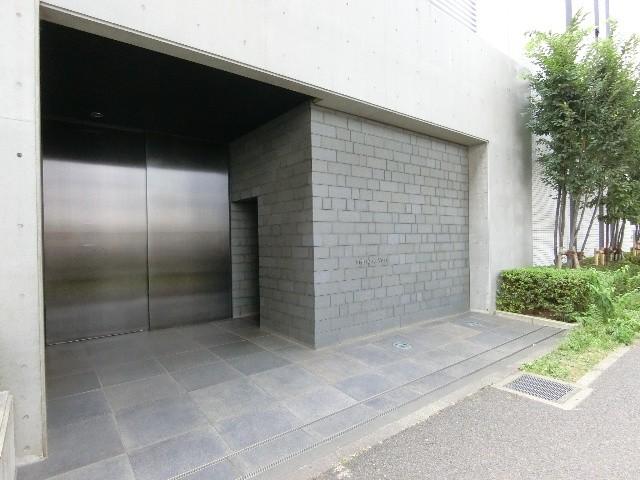 プラティーク　ヴェール エントランス