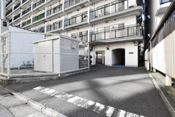 秀和田町レジデンス エントランス