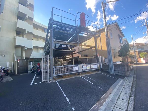 アークプラザ港北小机 駐車場