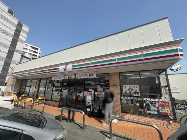 コンビニ