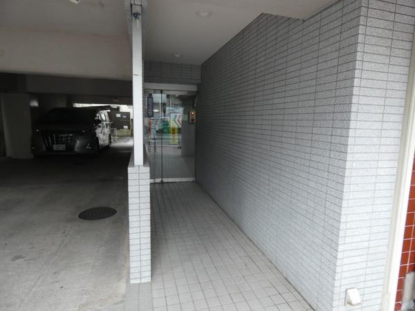 岡本マンション エントランス