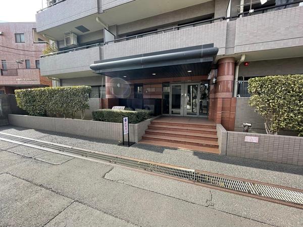 コスモ市川ガーデンコート 外観