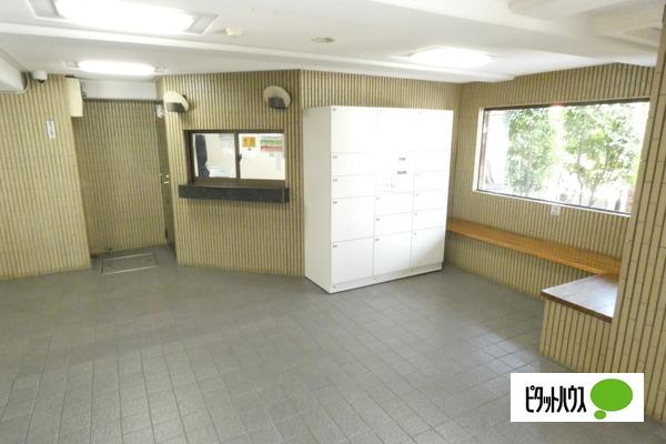 ナイスアーバン春日部 エントランス