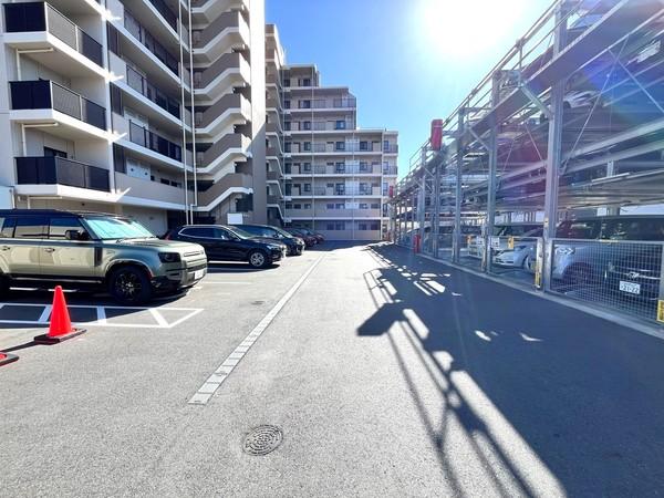 サンクレイドル浦安III 駐車場