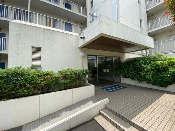 ニックハイム南横浜 エントランス