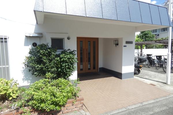 石川台ハイツ エントランス