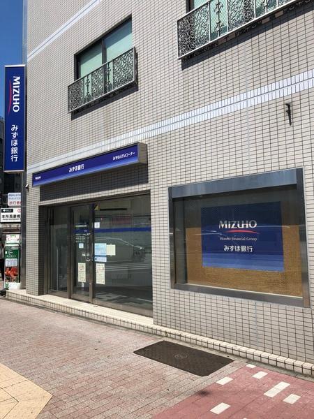 銀行