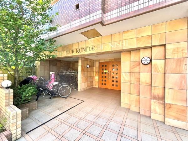 ベルジュール国立西 エントランス