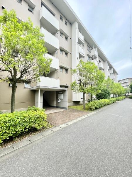 秋津第一団地　１−3−３号棟 エントランス