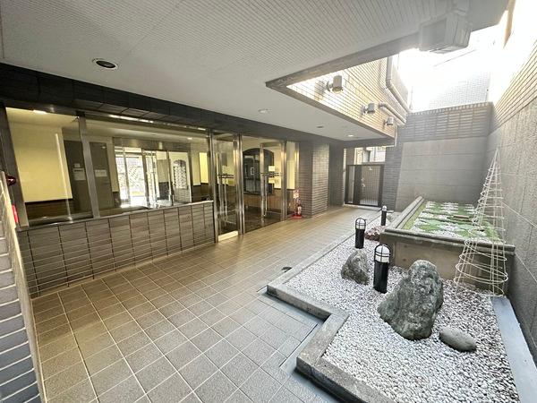 ローズガーデン行徳壱番館 ロビー