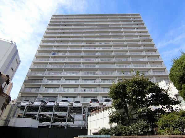 クリスタルマークス 外観