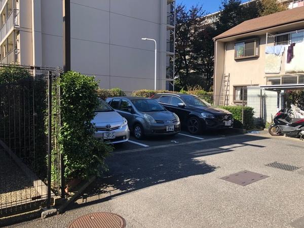 ビエネス津田沼 駐車場