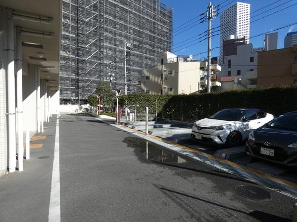 ザ・パークハウス中野坂上レジデンス 駐車場