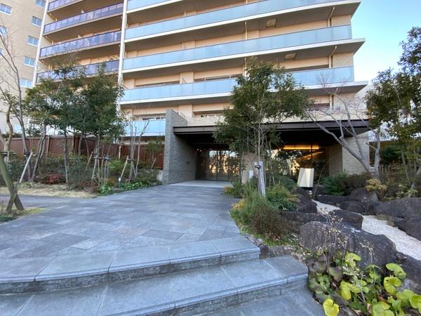 ルフォン流山おおたかの森 エントランス