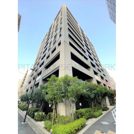 鉄筋コンクリート造地上12階建て・総戸数73