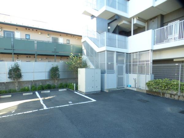 パークプレゾン上福岡 駐車場