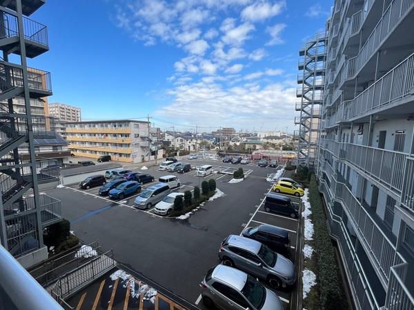 コープ野村北柏 駐車場