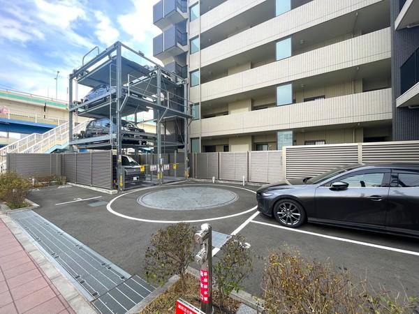 プレディア横浜三ツ沢 駐車場