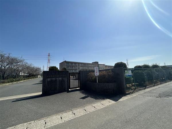 高校